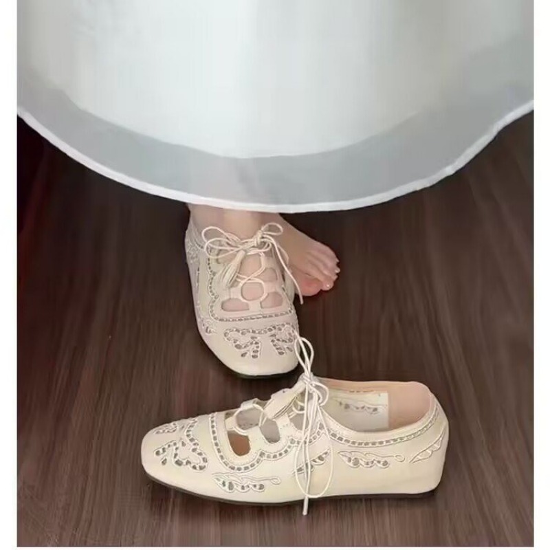 French Lace-Up 2026 Spring Squ - Women'S Fashion For Summer 2026 recension och pris