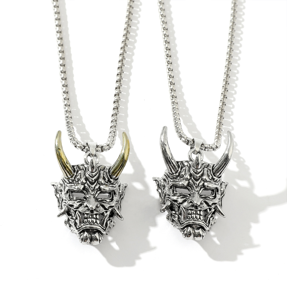 Handsome Rascal Ghost Mask Pen - Women Fashion Necklace recension och pris