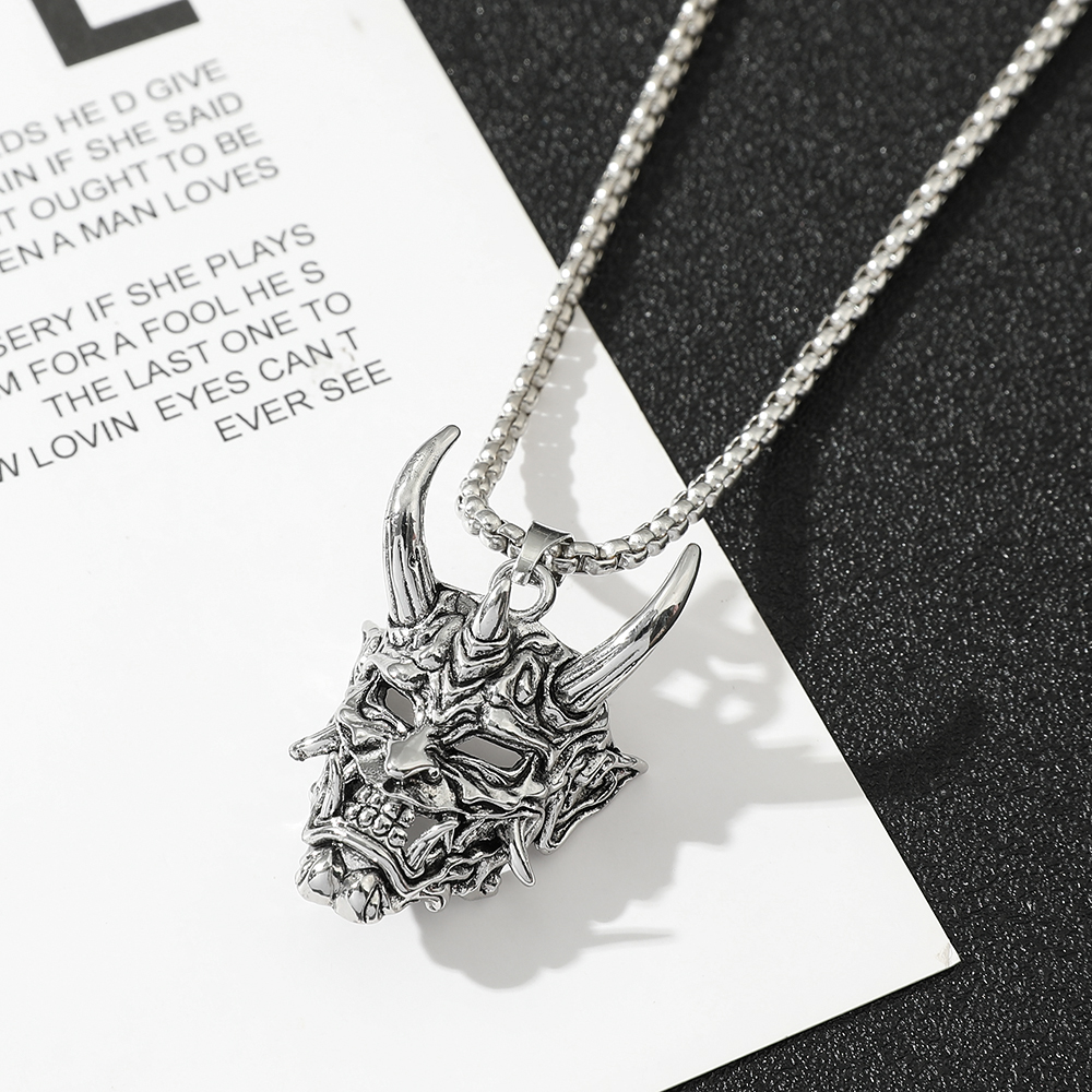 Handsome Rascal Ghost Mask Pen - Women Fashion Necklace recension och pris