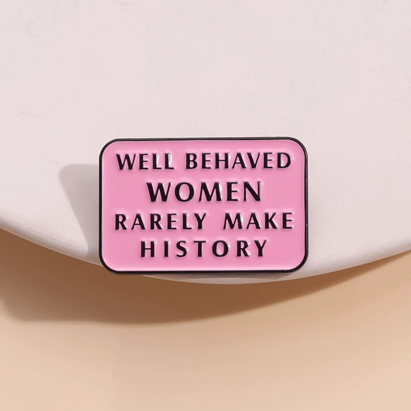 Well Behaved Women Rarely Make - Women Fashion History recension och pris