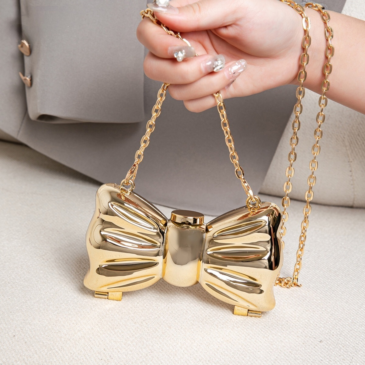 Luxury Fashion Metal Mini Hand - Women Fashion Handbags recension och pris