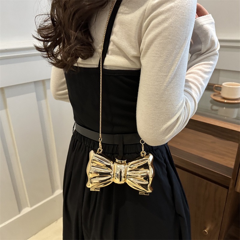Luxury Fashion Metal Mini Hand - Women Fashion Handbags recension och pris